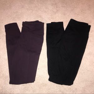 Black & maroon athleta Metro High Waisted Leggings